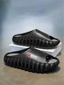 1 Pair Men's Casual Slippers: EVA Breathable Upper, Anti-Slip Outsole, 3D Texture Design, Light and Comfortable, Three Color Options Available, Versatile for Home and Beach Wear