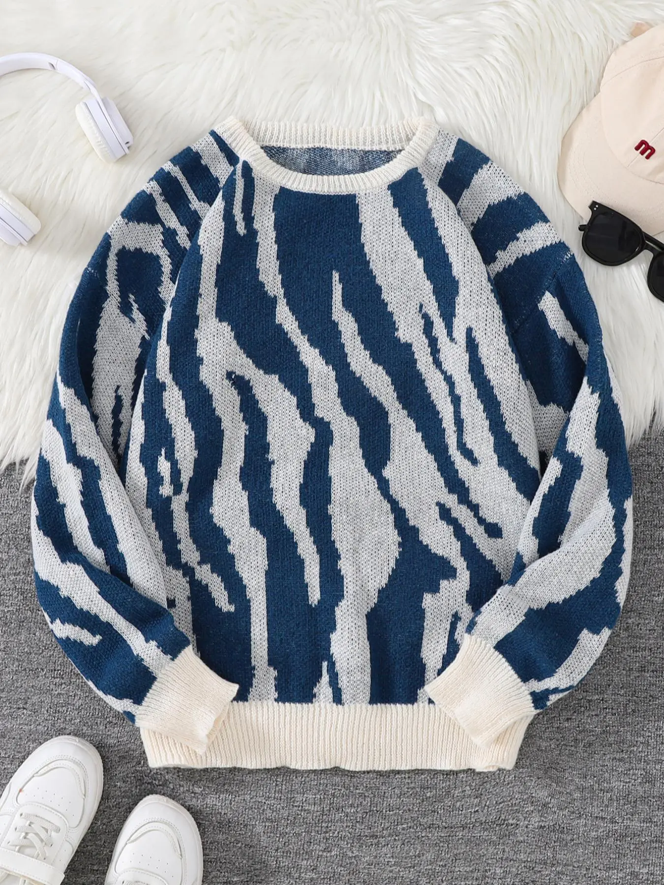 Autumn Winter Water Ripple Graffiti Knit Sweater, Trendy Men's Warm Fitted Pullover, Casual Micro-Elastic Round Neck, All over Print