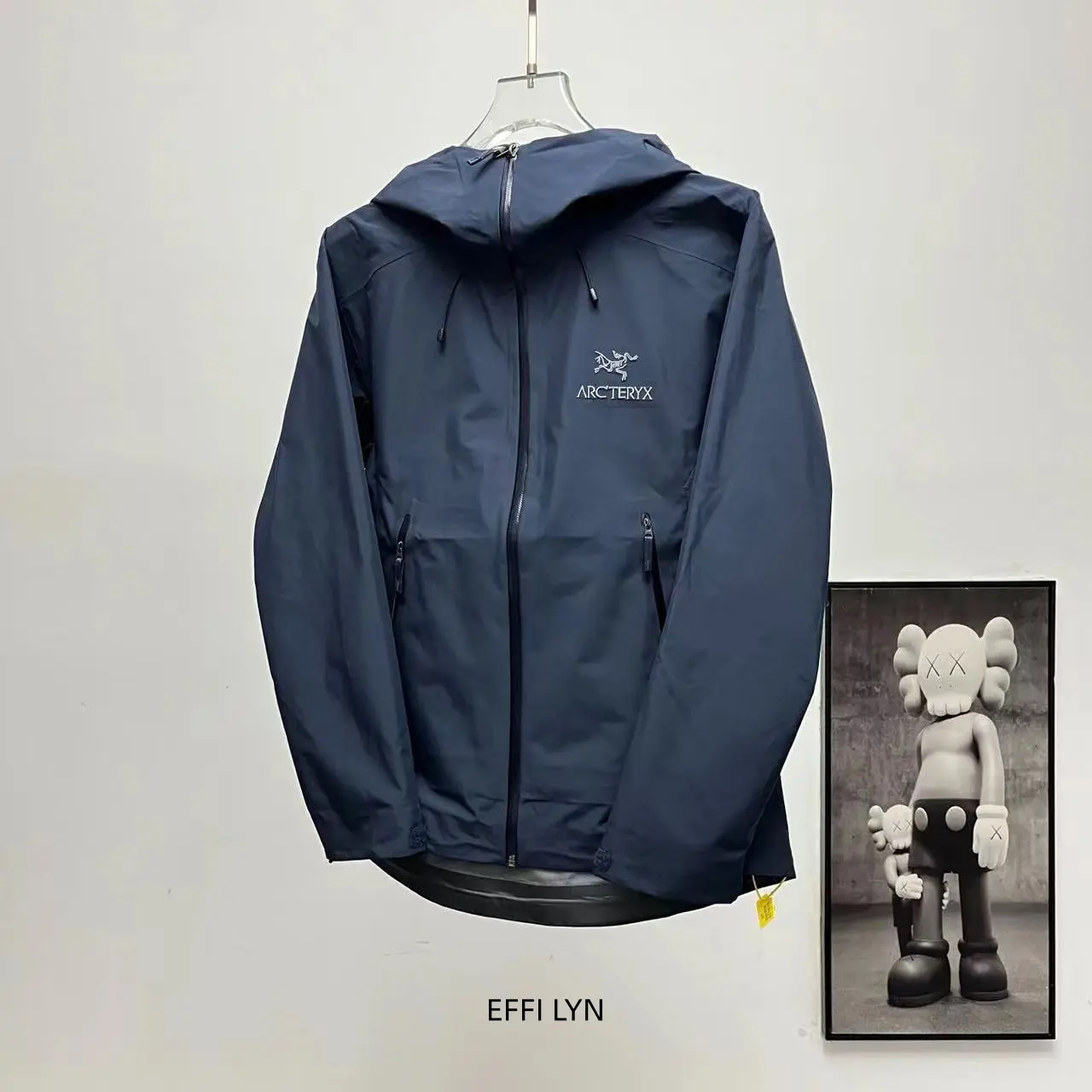 Navy Weather-Resistant Multi-Purpose Outerwear for Hiking & Commuting, Understated Design, Solid Performance, Sealed Zipper System Blocks Rain & Wind (Sports Collectibles Accessory)