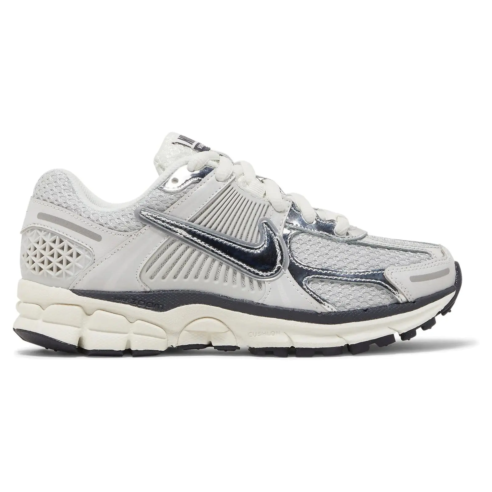 NIKE Women's Zoom Vomero 5 Chunky Casual Trainers - Photon Dust/Metallic Silver, Sporty Chic, 100% Authenticity Guaranteed, Ready to Ship, Comfortable for Running, Training, Unisex Wear, Laces, Mesh, Fabric, All Seasons, No