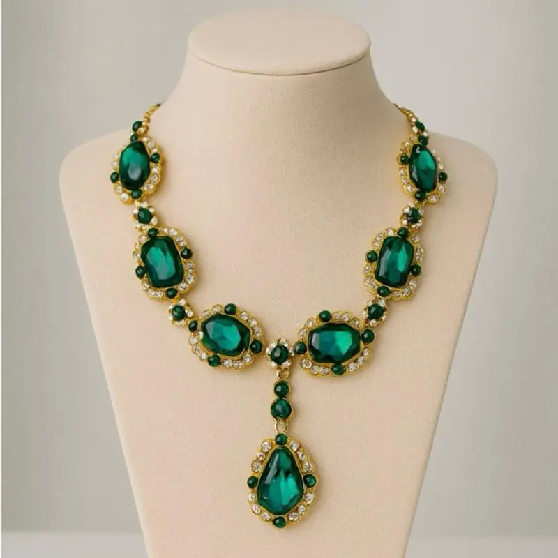 Vintage-Style Luxury Malachite Beaded Statement Necklace, Jewelry for Women
