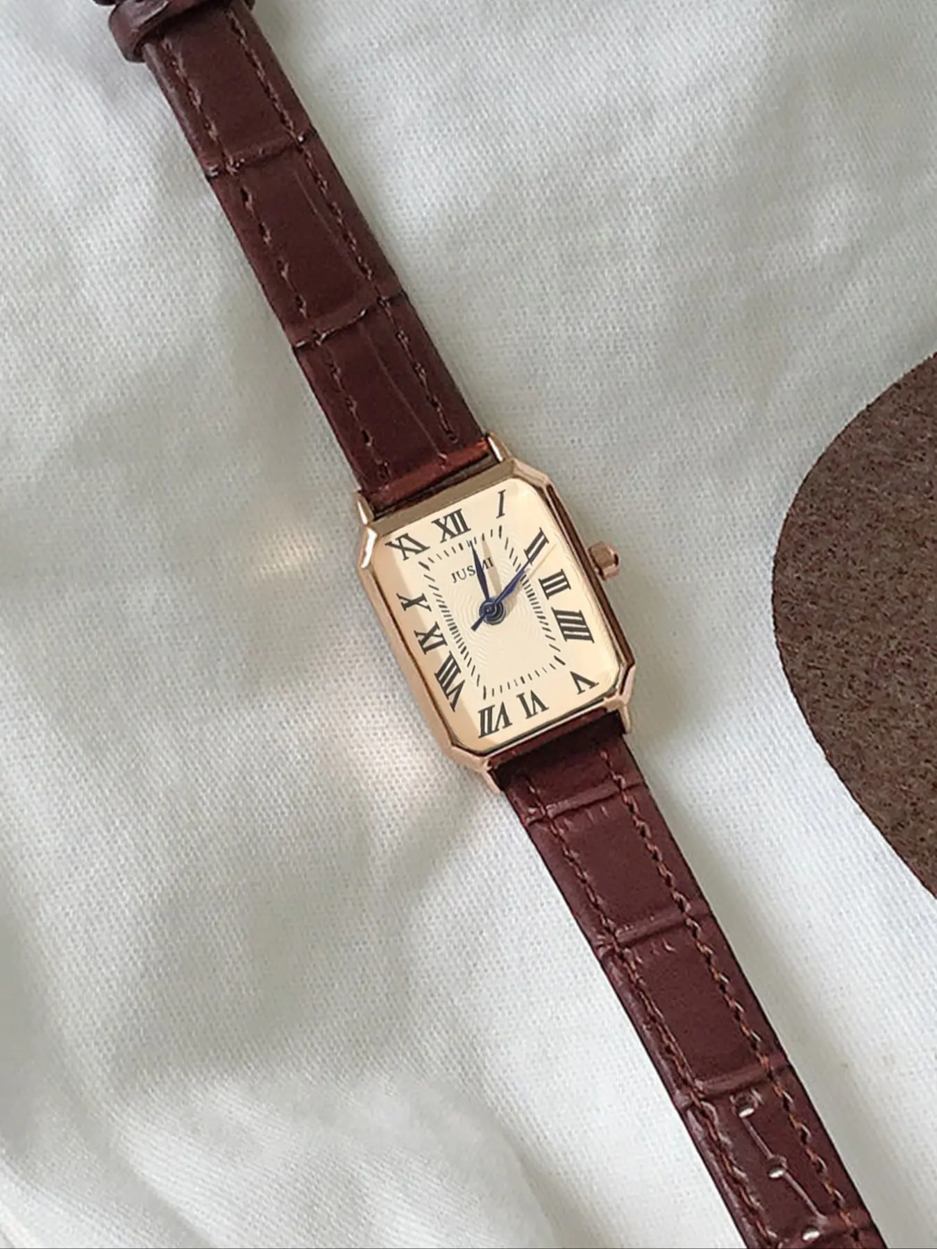 Elegant Women's Long Rectangle Roman Numeral Watch, Quartz Analog Watch, Quartz Wrist Watches, Square Watches, Bamboo Texture Leather Strap, Perfect Gift for Birthdays & Anniversaries