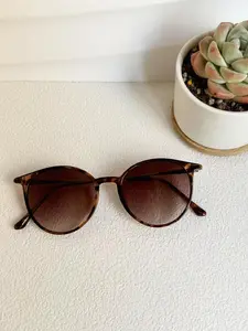 Vintage Round Frame Sunglasses, Classic Shades, Trendy Casual Sunglasses for Women and Men, Fashion Accessories for Everyday Use and Outdoor Activities