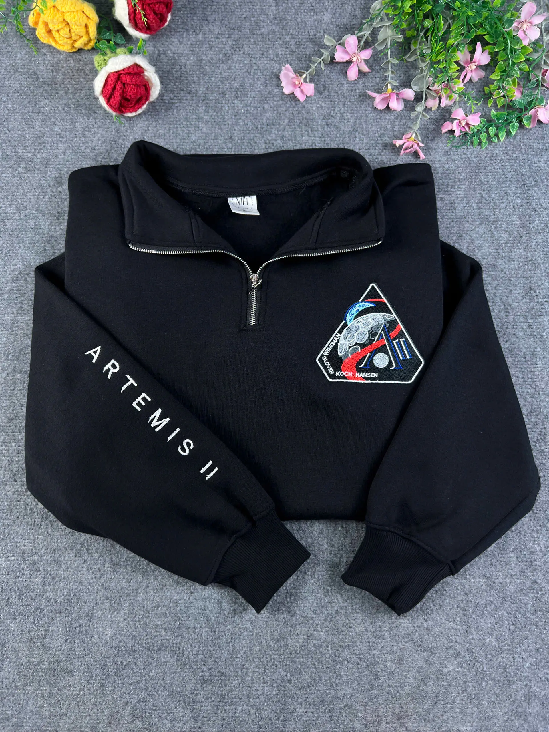 Women's Fitted Long-Sleeve Embroidered NASA Artemis 2 Mission Logo Quarter-Zip Casual Pullover Tops, Plus Size Sweatshirt for Everyday Wear (Return to the Moon Themed)