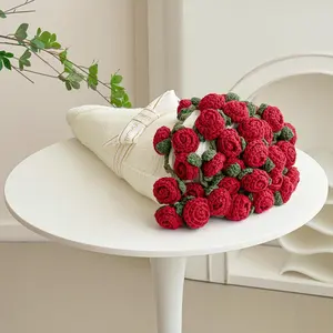 Crochet Flower Bouquet Throw Blanket, Handmade Knitted Blanket with Rose Flowers, Cute Romantic Gift for Her Girlfriend Mom Mother’s Day Valentine Wedding Anniversary Birthday (Without Packaging Bag)