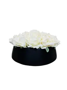 ROSES IN CERAMIC BLACK VASE