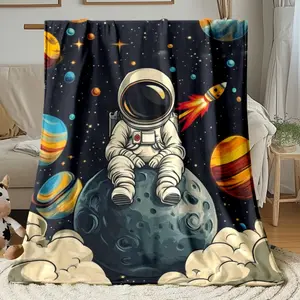 [Astronaut-Themed Blanket] One Piece of Astronaut-Themed Lightweight Flannel Blanket, Perfect for Home Decor, Bedding, Travel, Camping, And Suitable for Use on Sofas, Beds, And Chairs. This Soft And Warm Blanket Features a Digital Print