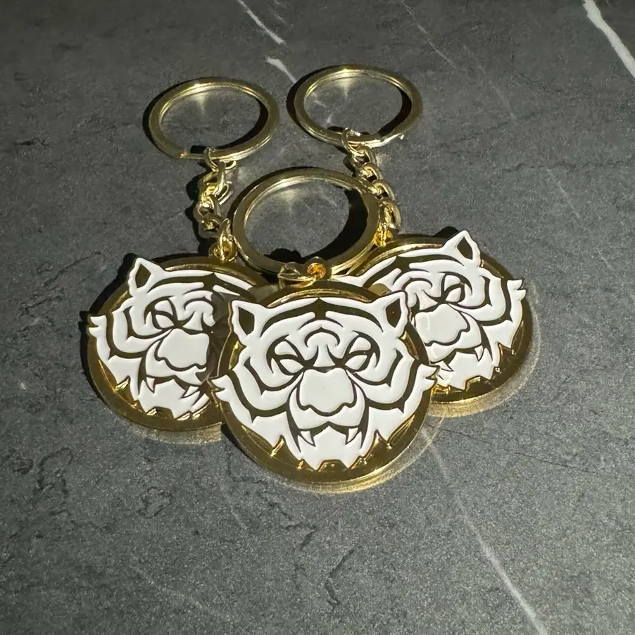 Oscar Tiger inspired medallion keychain - Game Boss Medallion - Gift for gamers - Fort inspired Medallion