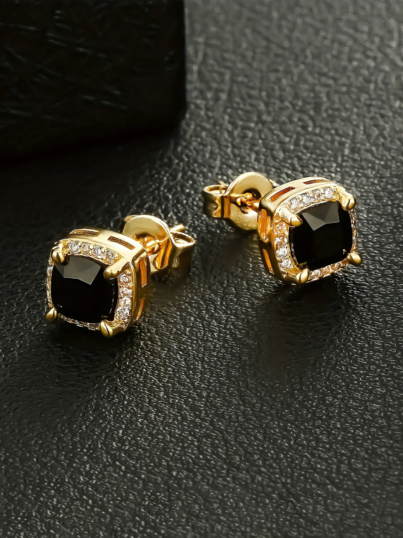 ICED CHICS 1 pair of 18k gold-plated square synthetic zirconia studs earrings, suitable for both men and women, 6mm mini hip-hop punk jewelry, fashionable and avant-garde accessories, creating eye-catching looks, Trendy Earrings, High Quality Earrings