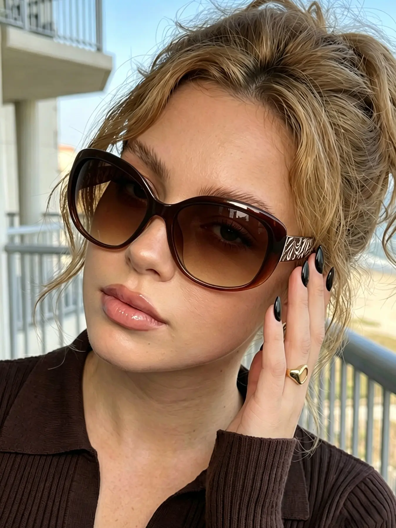 New Fashionable Unisex Retro Decorative Glasses, Trendy Street Style Pattern Eyewear, Versatile High-End Design for Beach & Leisure, Street Style Sunglasses, Stylish Glasses