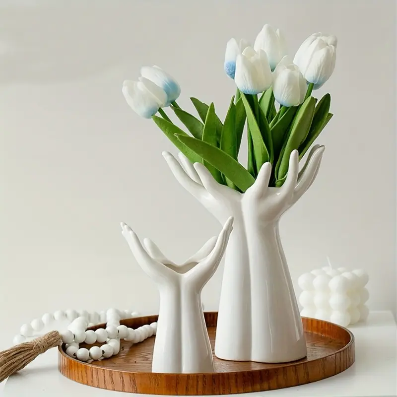 1 Piece Retro-Style Handheld Floral Resin Flower Vase, Vase for flowers - Decorative Vases For Home Decor - for indoor/outdoor home, kitchen and office decor, perfect for Valentine's Day, Mother's Day adornment - No electricity required