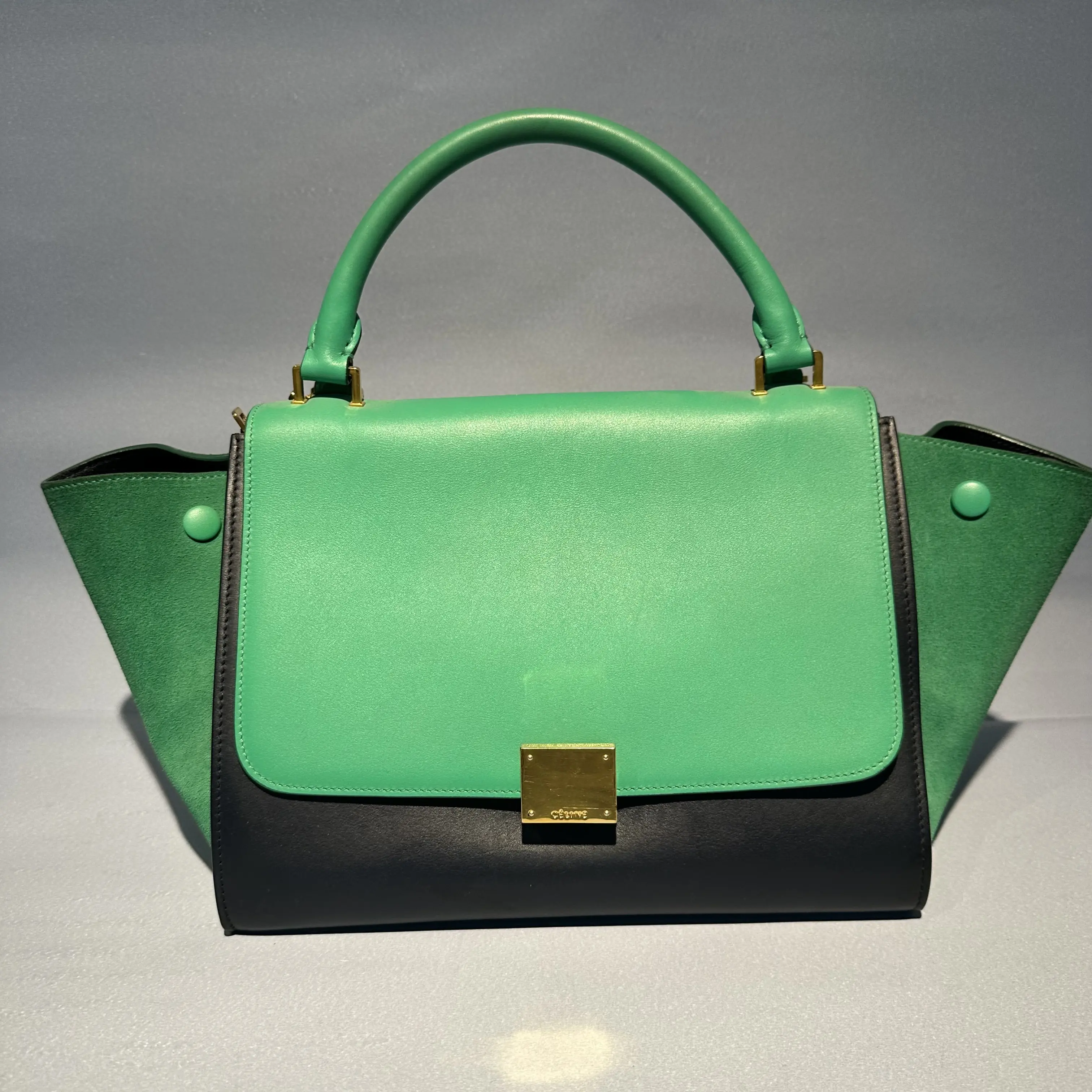 Pre-owned Celine Medium Trapeze Bag Green and black color block genuine leather vintage handbag TKB00000002
