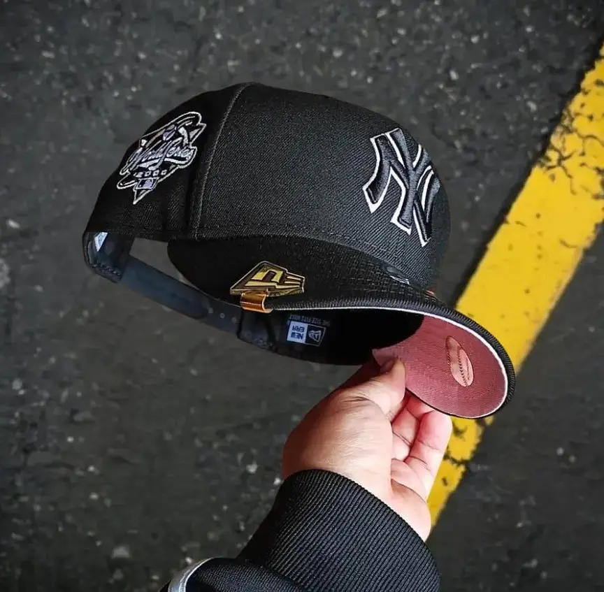 New Era 9FORTY MLB Baseball Hat – NY Yankees, LA Dodgers Snapback Fitted Cap, Trucker Mesh Design, Flat Brim High Crown Streetwear Fashion, Premium Embroidered Logo, Adjustable Unisex Urban Hip Hop Look, Classic