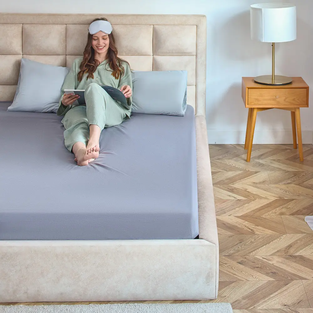 EcoHeal Grounding Sheet + Mask Silver 100% Organic Cotton 22% Silver Fiber & 4% Silk Soft Conductive Earthing Fitted Bed Sheets for Restful Sleep , Silk Blend, Cloth Fitted Sheets, Elasticized Fitted Sheets