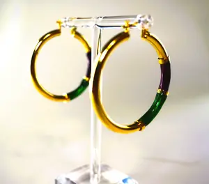 (TWWJ027) Gold Hoop Earrings with Green & Purple Enamel – Elegant Color-Blocked Design
