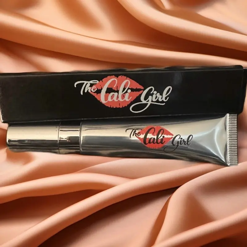 The Cali Girl lip plumper sheer pink The Cali Girl lip plumper sheer pink