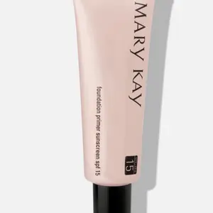 Foundation Primer Sunscreen Broad Spectrum SPF 15*