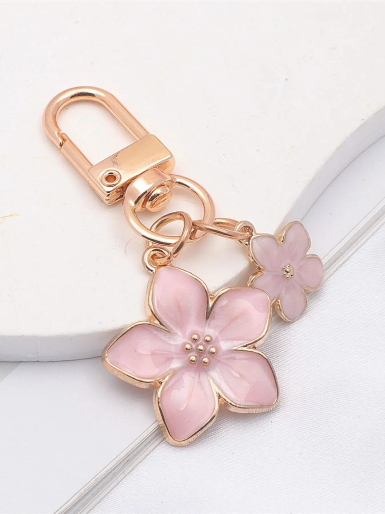 Popular fashion simple alloy material pearl powder paint size cherry blossom pendant luggage pendant Flower Pendant Exquisite Trendy Pendant Pendant Charm