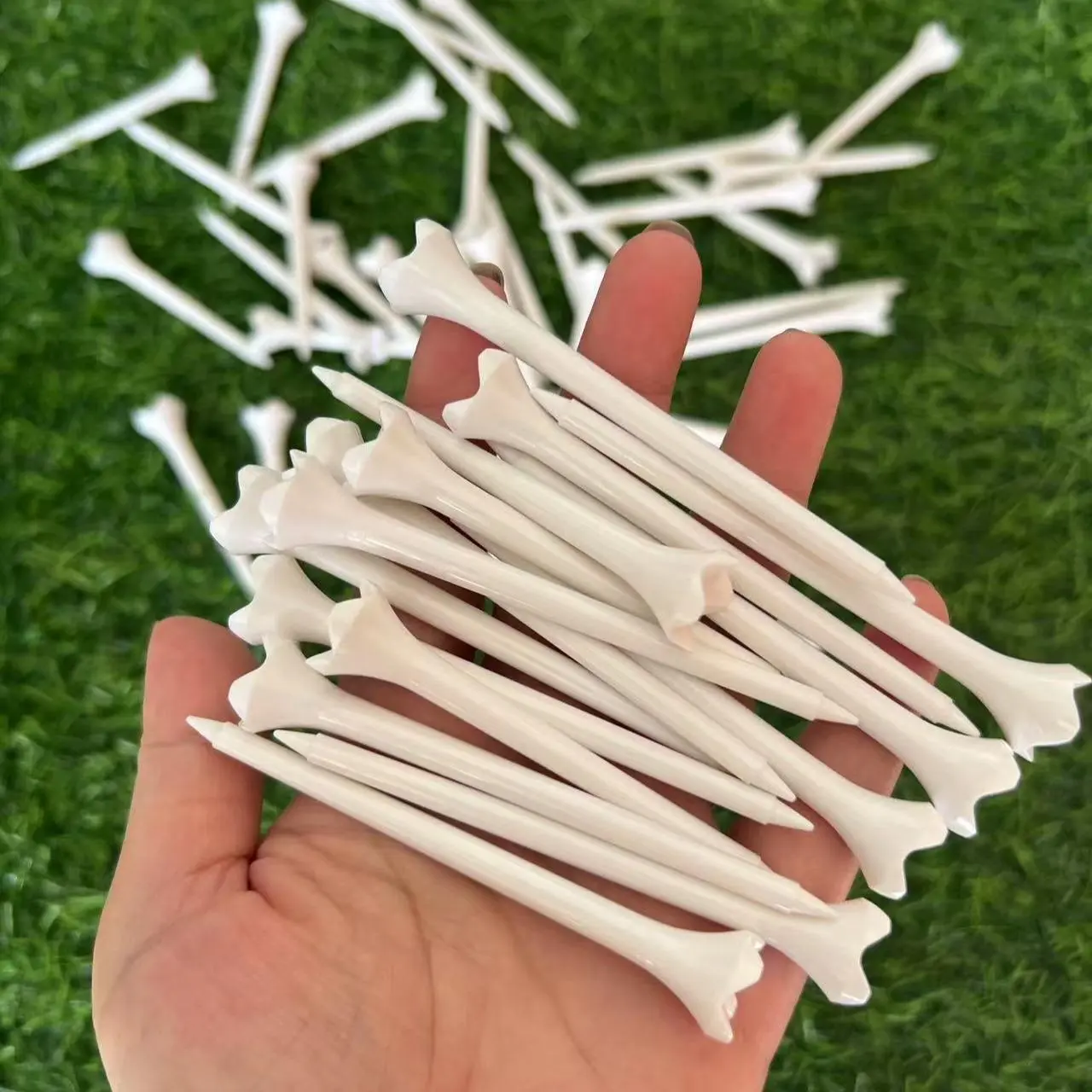 Unbreakable Golf Tees, 30/50/100pcs Professional Durable Plastic Golf Tees, Golf Accessory, Reusable Accessories and Gifts for Golfer Lovers