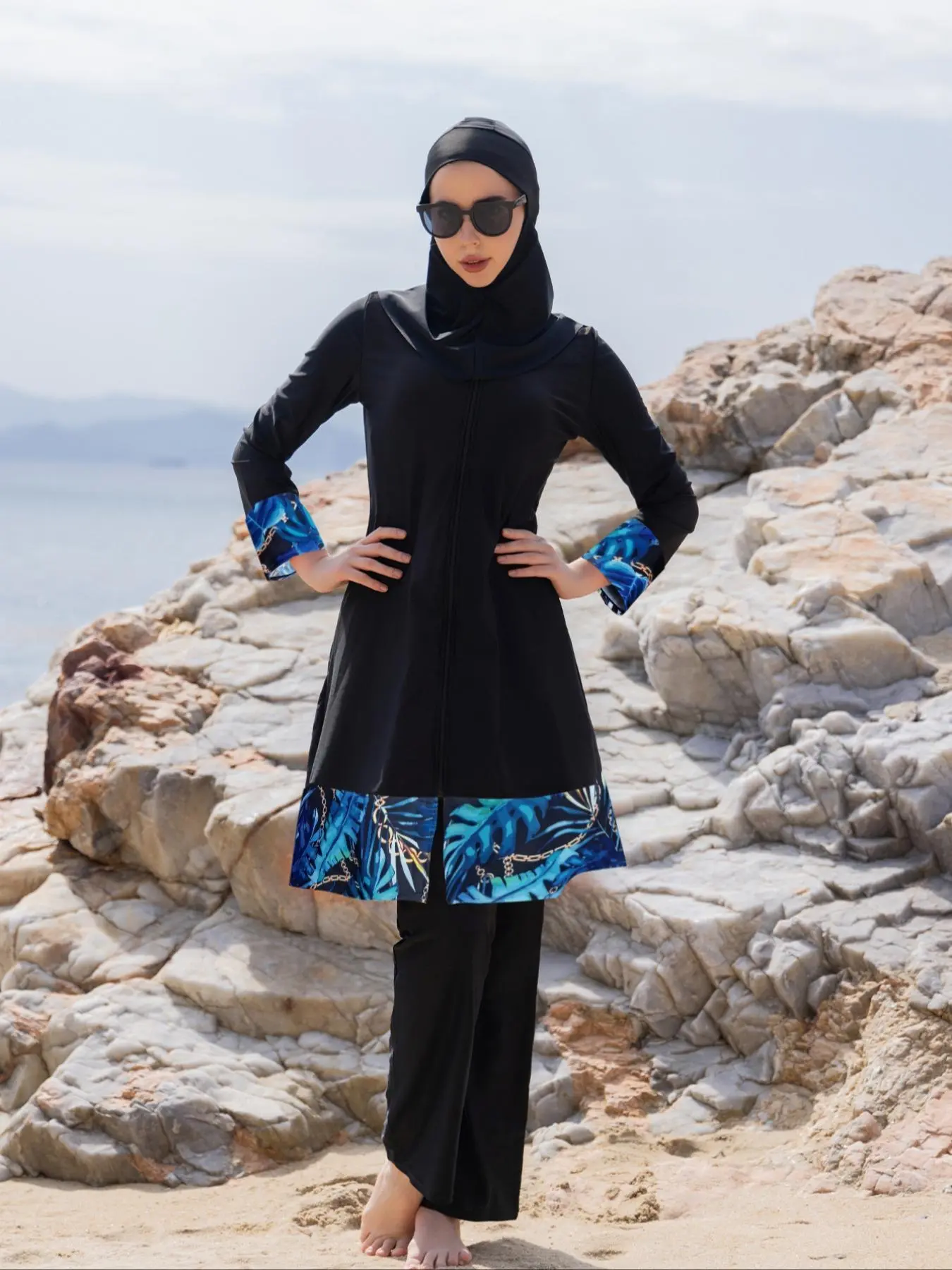 Women's Tropical Print Islamic Muslim Swimwear Three-Piece Set, High Stretch Modest Casual Long Sleeve Swim Top & Trousers & Hijab for Beach Holiday Vacation, Ladies Islamic Swimsuit for All Seasons, Islamic Swimming Suit, Burkini, Bathing Suits Set