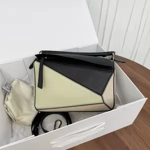 Pre-owned Loewe Leather Shoulder Bags 7.8'' R13969 Shoulder Bag C6848752307 1028 T1 Chloe