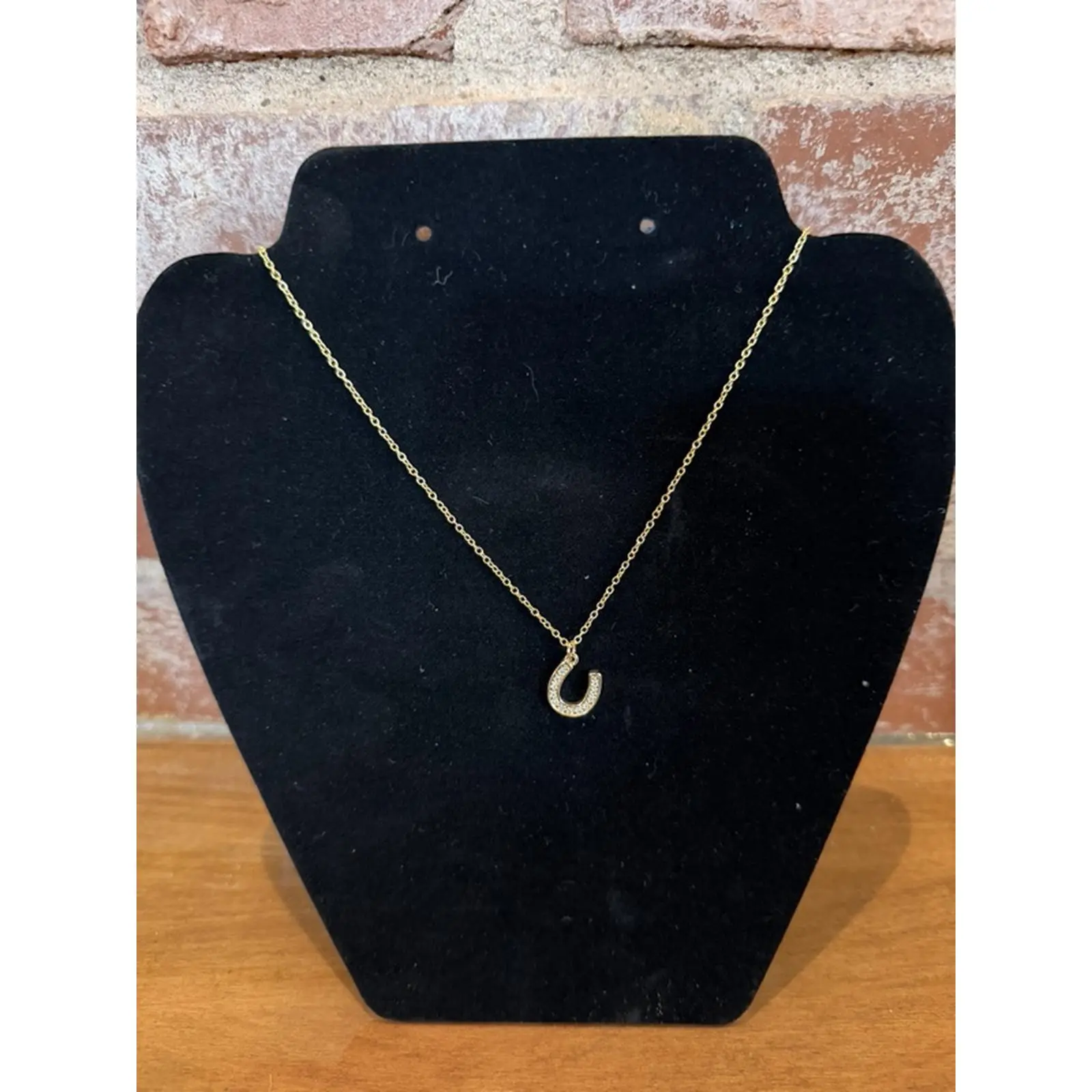 Horseshoe Pendant Necklace - Costume Jewelry, Gold Color, Chain Design, Ideal for Everyday Wear