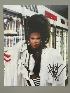 Luxx Noir London - LUXX 3 Signed Print