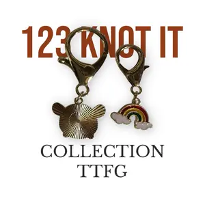 TTFG - set of 2 - 1 large & 1 medium clasp stitch markers for crocheting