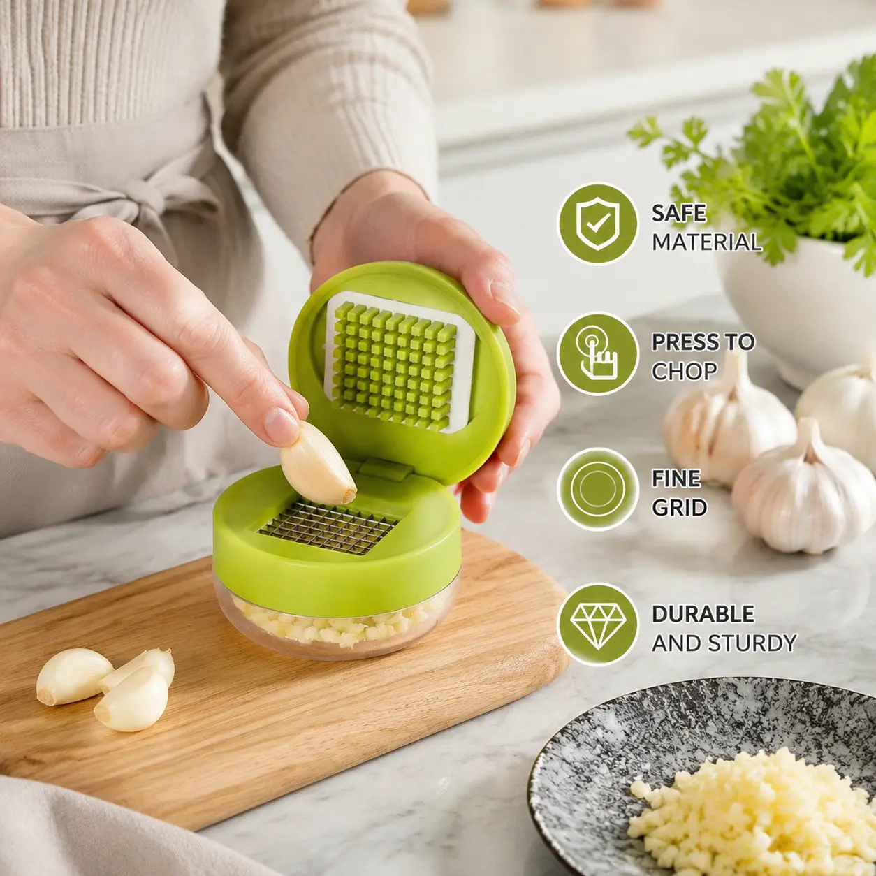 1 Piece, Garlic Press with Stainless Steel Blade Detachable Easy Clean Handheld Garlic Mincer for Home Kitchen Daily Cooking Use