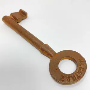 Alcatraz Vintage Collectible Prison Cell Key Gift - 5-in Solid Cast Iron Key with Rusty Surface, Antique Finish, Simple Hardware Decor Piece