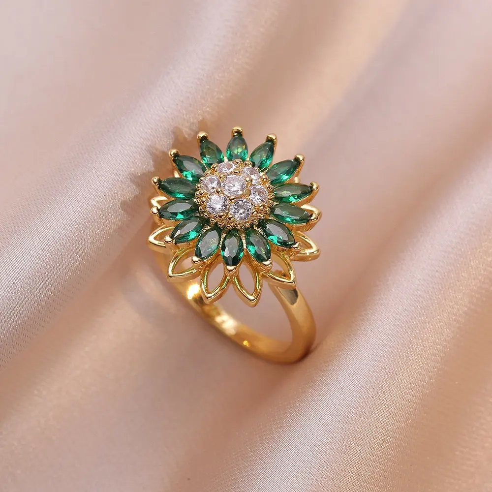 J0209 Green Ring