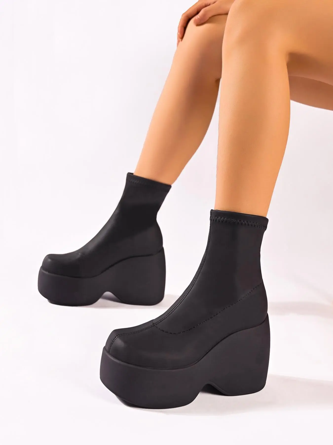 Women's Fashionable Solid Color Platform Boots, Ankle Boot, Modern Boot, 2024 New Style Casual Square Toe Slip on Boots for Fall & Winter, Female All-match Trendy Shoes for Daily Wear, Casual Warm Boots