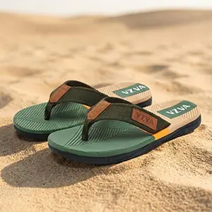 Men’s Flat Football Vibe Flip Flops, Lightweight Non-Slip Comfortable Footwear, Toe Slippers with Strap Sandals Design, Casual Thong Slippers for Summer Beach Travel