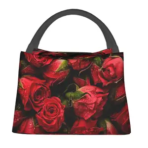 Lunch bag for both men and women, reusable hand-held insulation bag with red rose pattern, is an essential item for outdoor camping and daily commuting. It is made of safe and durable insulation material, with a portable and stylish design