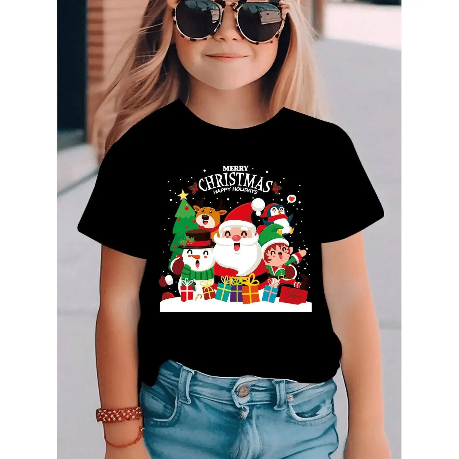 Christmas Summer Fashion Girls' Short-Sleeve T-Shirt "MERRY CHRISTMAS" with Santa Claus, Snowman, Children, and Gifts Sitting Together Cartoon Print, Casual and Versatile Top