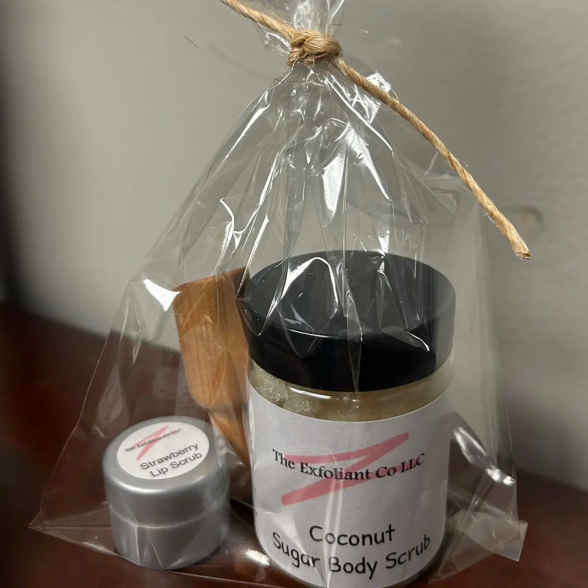 Gift Set #1 | Lip Scrub, Sugar Body Scrub, Scrub Scoop