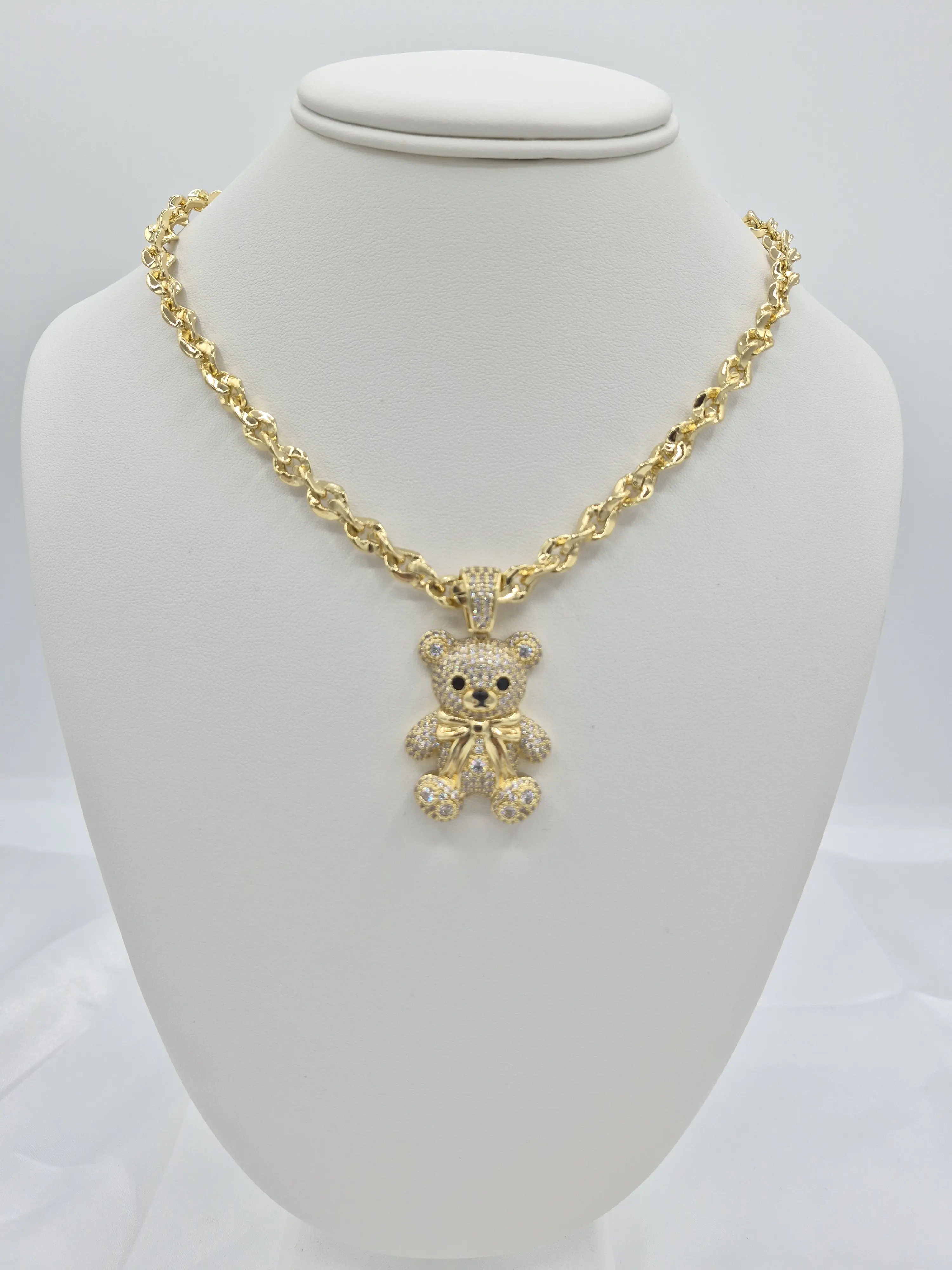 Thick chain with teddy bear pendant in 14k gold plated  (48)