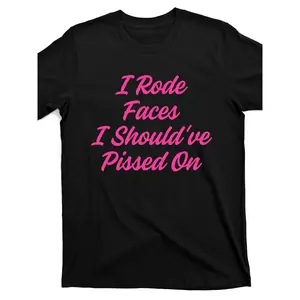 Funny "I Ride My Face I Pee My Face" Adult Humor Graphic T-Shirt, Pink Letters Black Crew Neck, Soft Cotton Breathable Loose Fit Unisex Short Sleeve Tee, Perfect Humorous Joke & Prank Gift for Friends Gatherings & Holiday Outfits graphic tee funny t shirt
