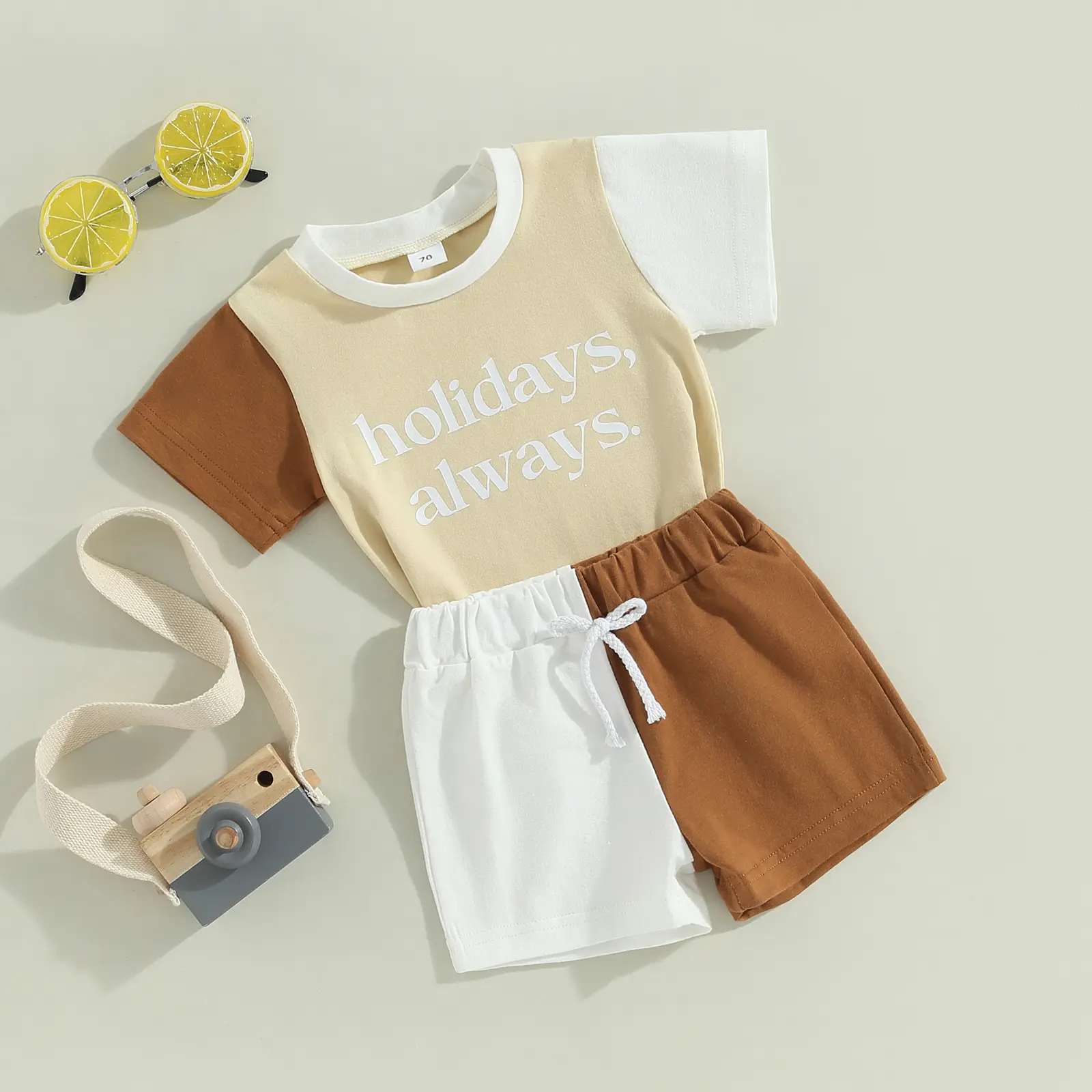Baby boy "Fake Daily Companion" two-piece set: color-blocked short-sleeved T-shirt and drawstring shorts, adorable summer vacation outfit, 0-3 years old.