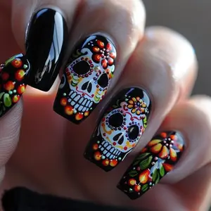 Halloween 24-Piece Dark Skull Fake Nails Set, Easy Wear-On Design, Perfect for Halloween Parties & Costume Accessories, Nail Art Stickers