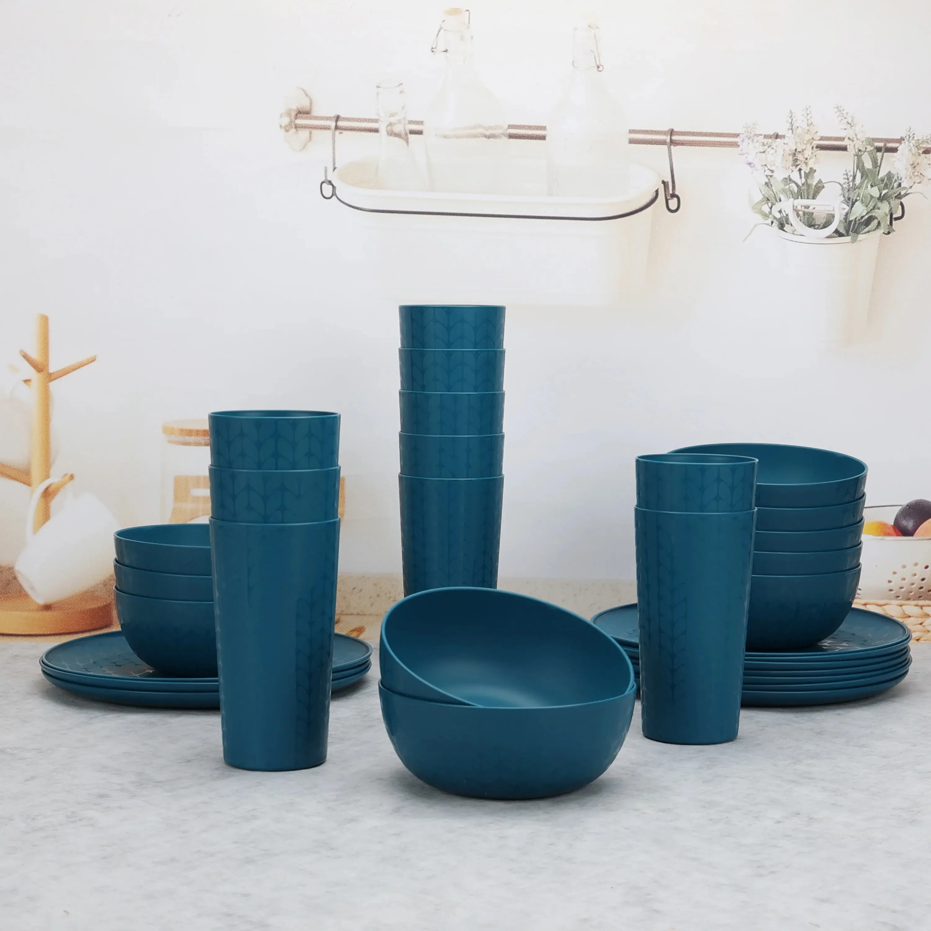 30-Piece Plastic Braided Pattern Dinnerware