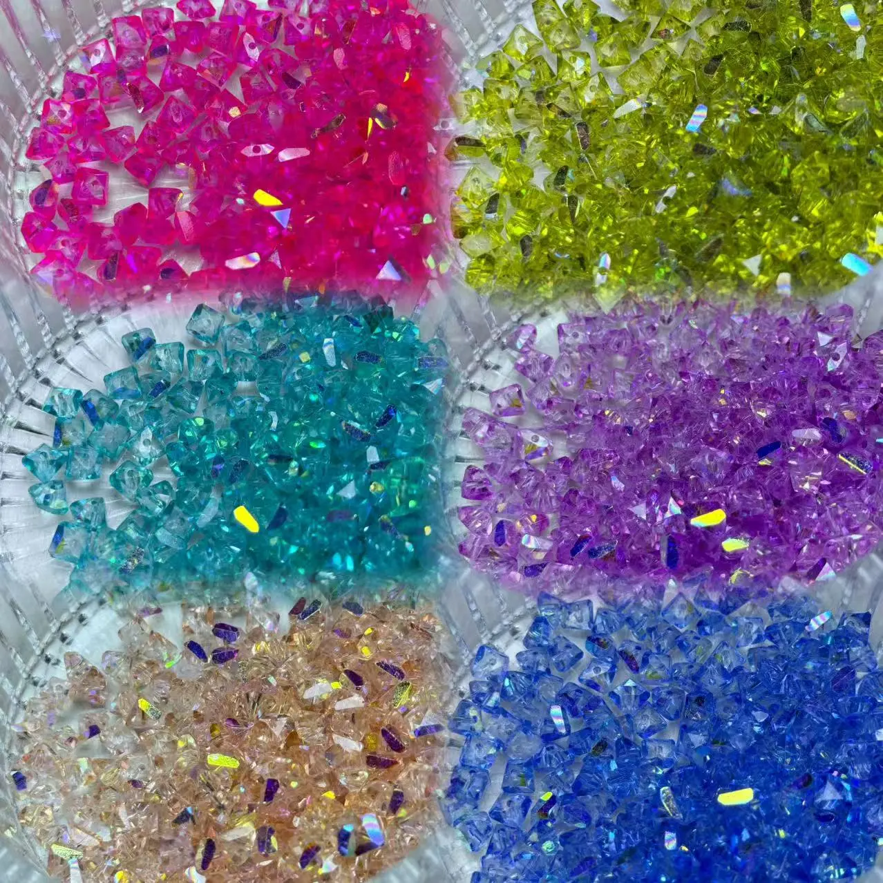 【i1-21】8mm Electroplated Triangle‑Heart Glass Beads, Suitable for Bead Stringing