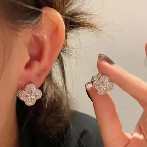 Small Fragrance Style Retro S925 Silver Pin Zircon Encrusted Letter Horseshoe Floral Earrings