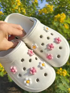 10 Piece Fashion DIY Shoe Accessories, Flower and Floral Decorations, Suitable for Sandals, Flip Flops, Slippers, Ideal Holiday Gift, Pink