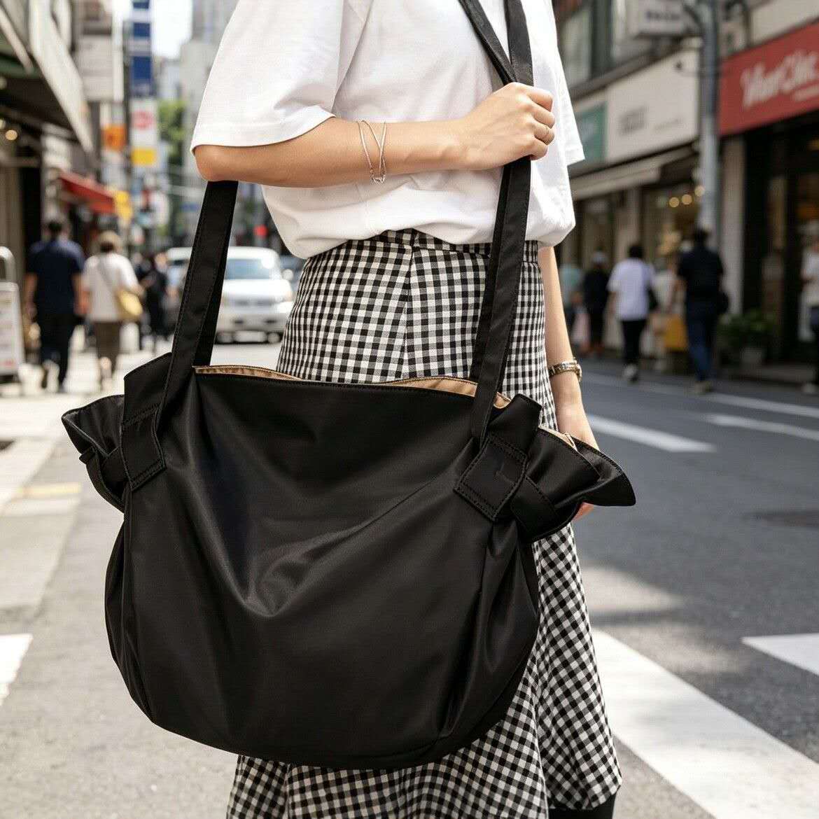 New portable travel storage bag - Large capacity single-shoulder cross-body luggage bag - Stylish travel storage bag for outings