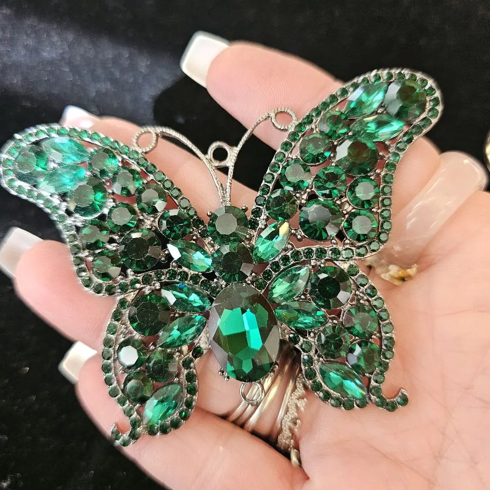 Emerald Green Rhinestone Butterfly Brooch - Elegant Jewelry for Women's Fashion Accessories