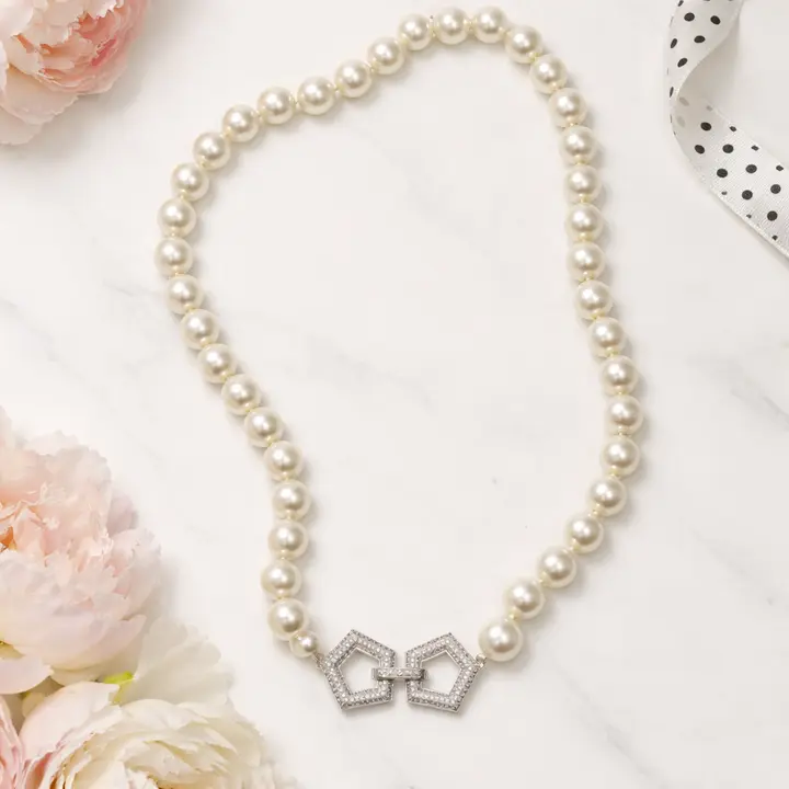 Pearl Ribbon Necklace