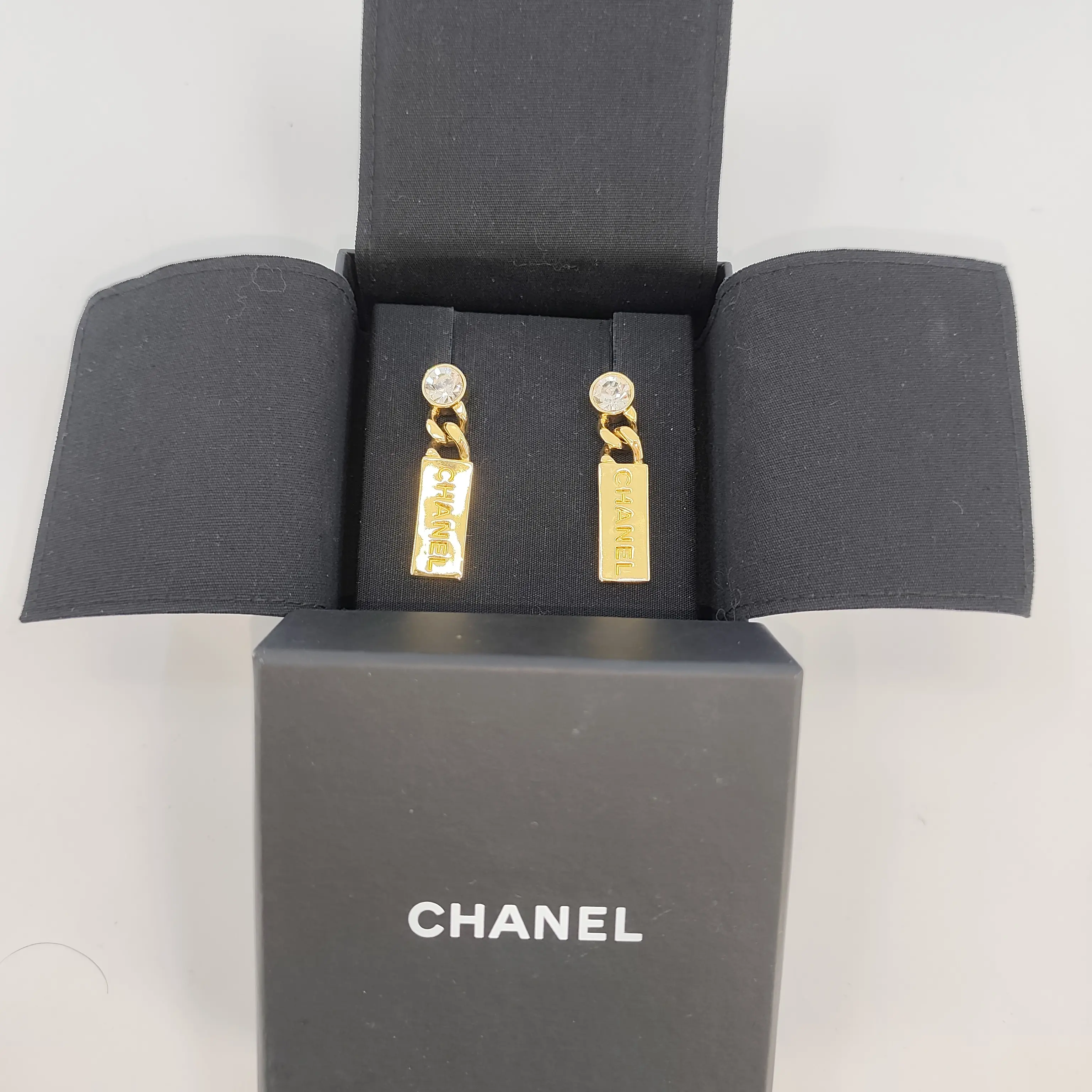 Pre-owned CHANEL Earrings Coco Logo CC Rare Gold L21 Plate Rhinestone Swing Pin　Rare F/S JQ001
