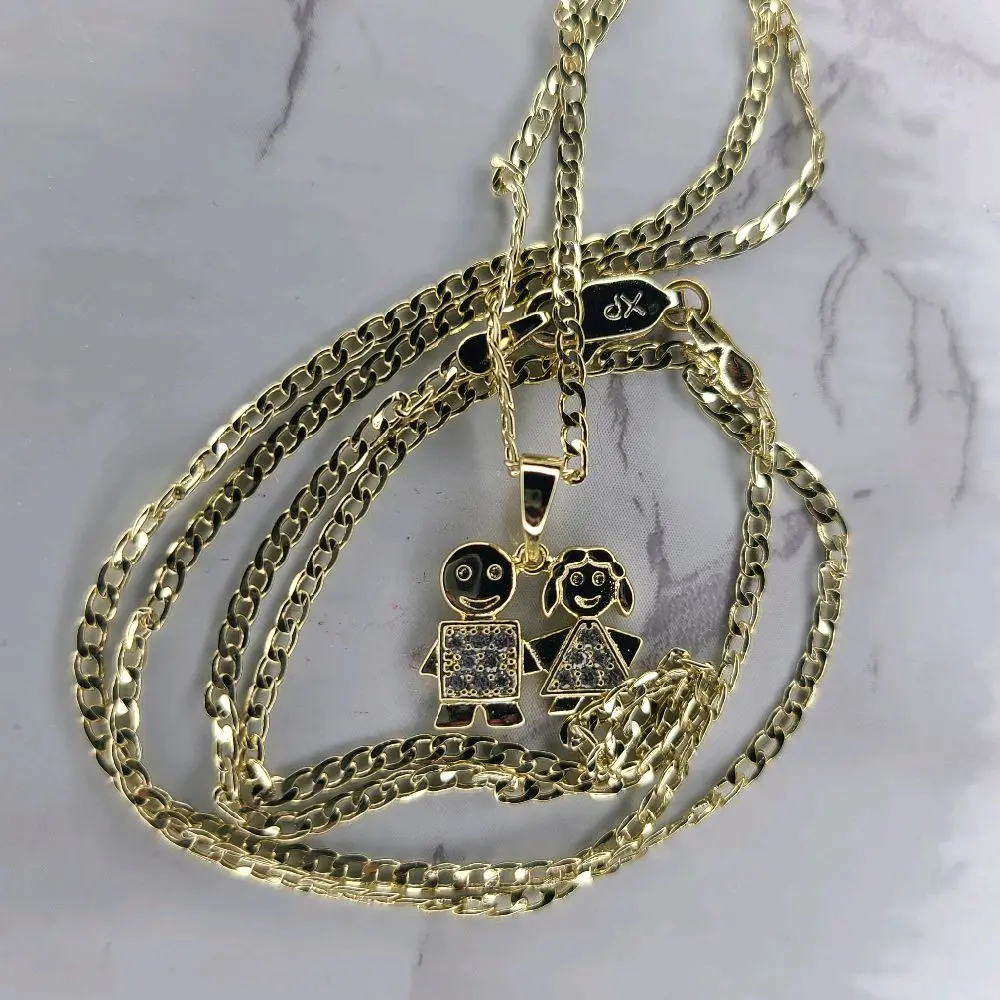 Cadena con niña y niño. 14k Gold Plated Necklace