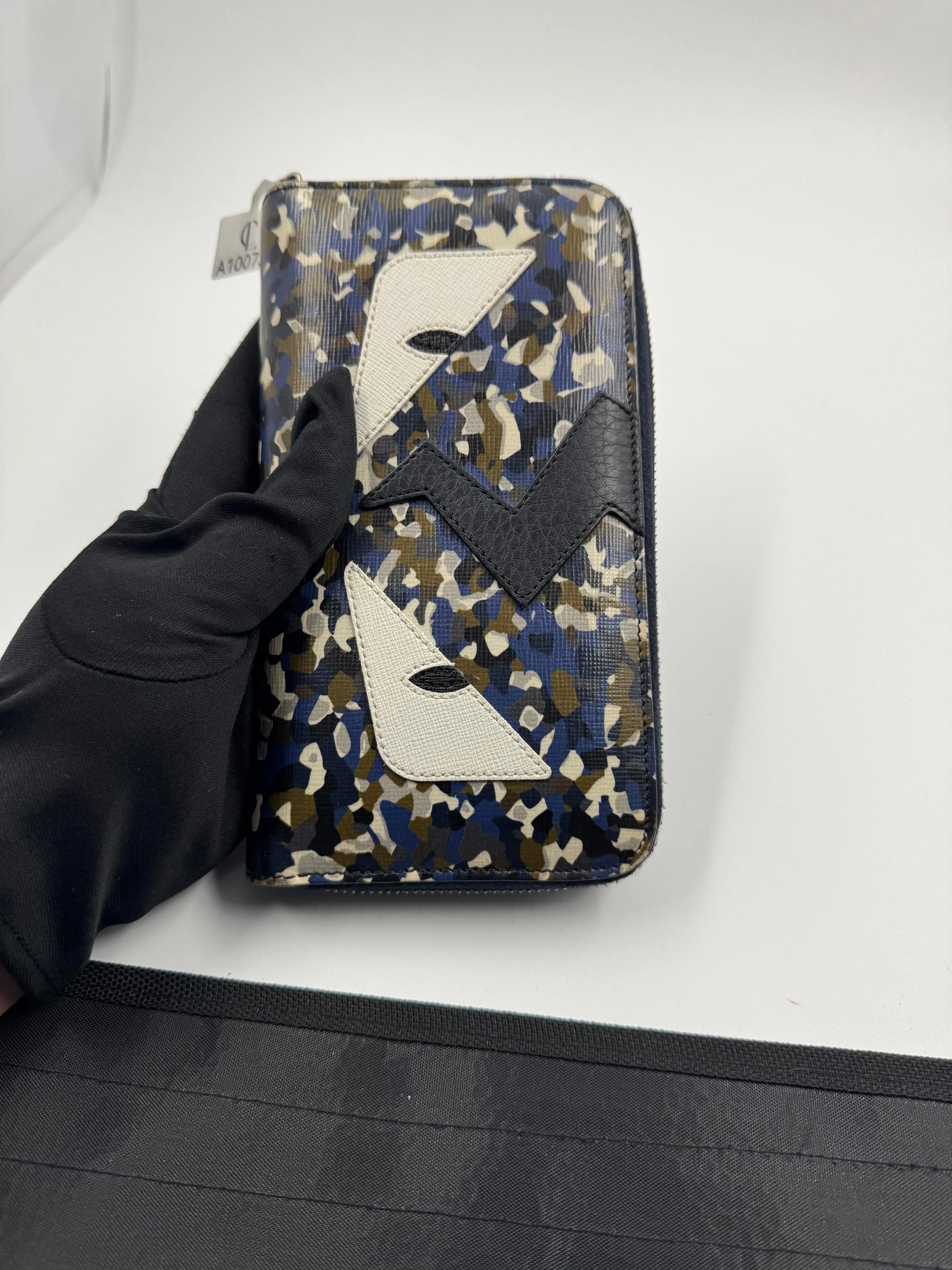 Pre-owned FENDI Monster Eyes Lightning camouflage zip around wallet A100733